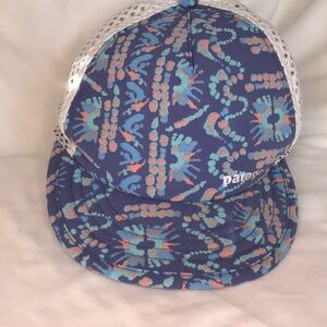 Patagonia duckbill shorty trucker hat , one size